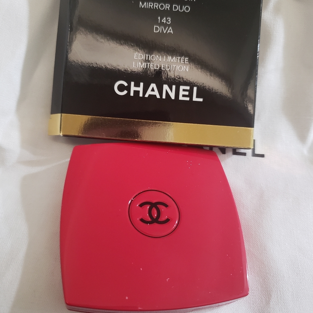 Chanel Double Facette Mirror, Diva, NIB